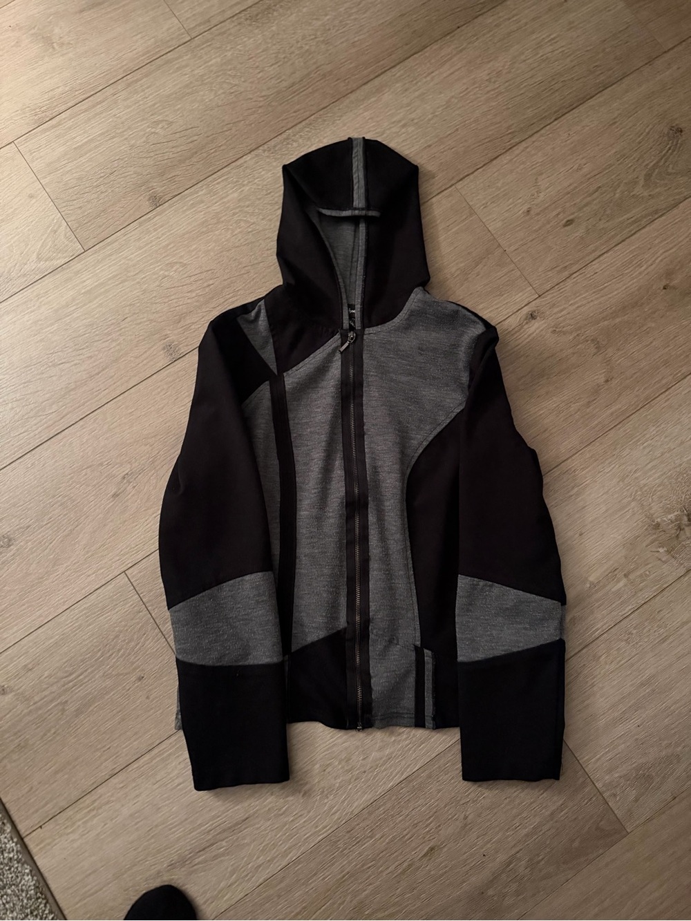 Women's Black & Gray Hooded Zip-Up Performance Jacket